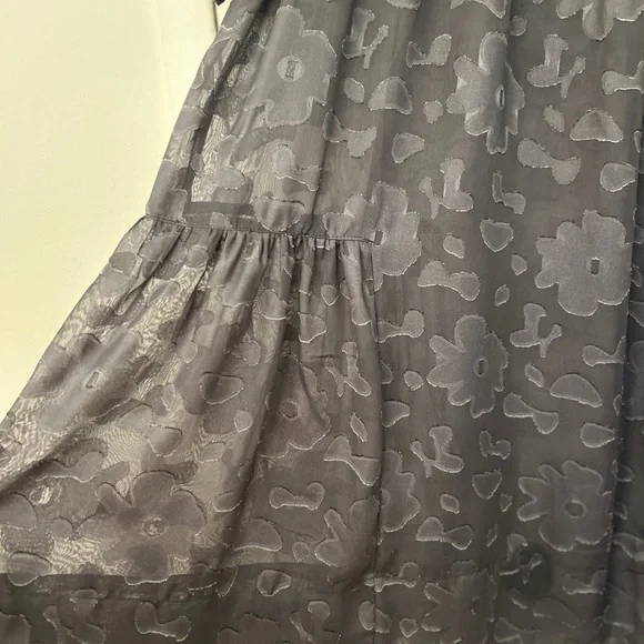 Lucca Short Sleeve Drop Waist Dress Shell in Gray Textured Pattern (Size Large) - Picture 4 of 8